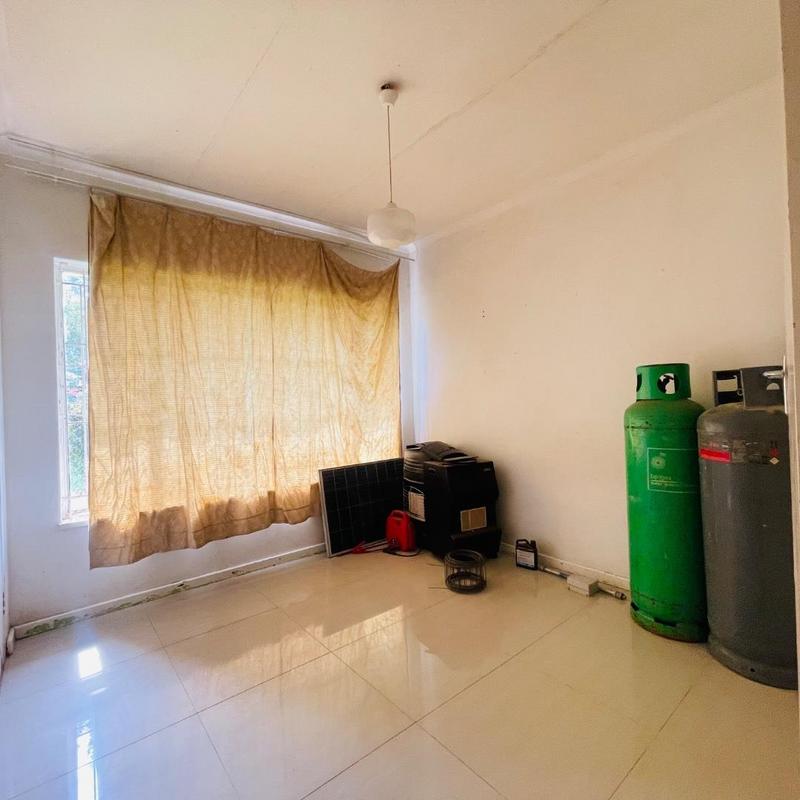 7 Bedroom Property for Sale in Golf View North West
